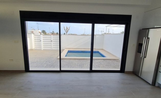 Nueva construcción - Chalet - Orihuela Costa