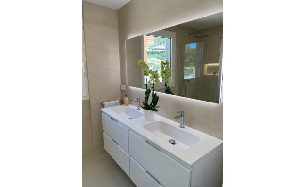 Nueva construcción - Chalet - Finestrat