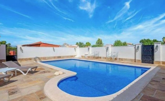 Sale - Villa - Almoradí - Heredades
