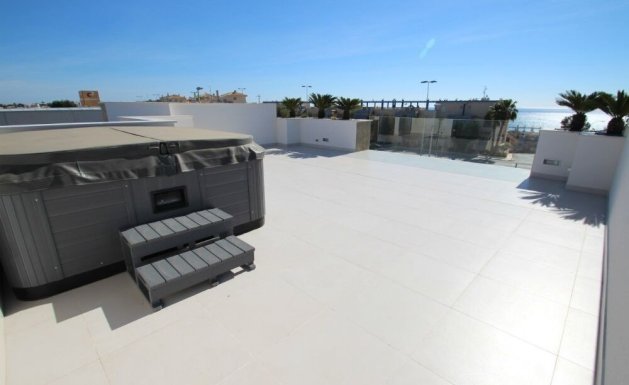 Nueva construcción - Chalet - Orihuela Costa