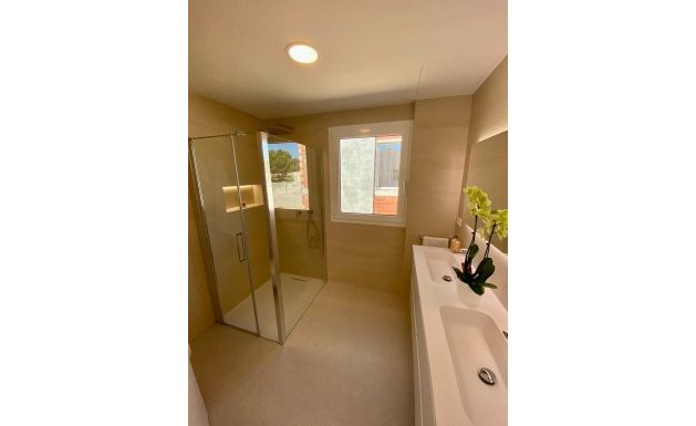 Nueva construcción - Chalet - Finestrat