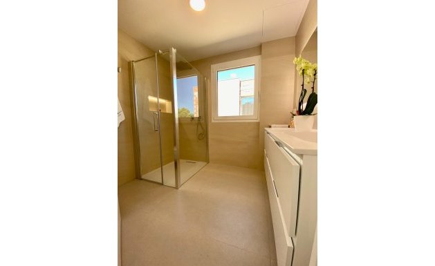 Nueva construcción - Chalet - Finestrat