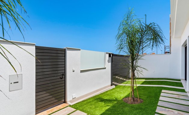 Nueva construcción - Chalet - Los Alcazares