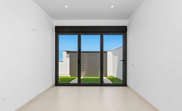 Nueva construcción - Chalet - Los Alcazares