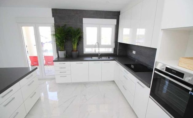 Nueva construcción - Chalet - Pinoso