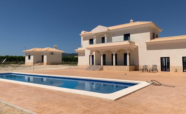 Nueva construcción - Chalet - Pinoso