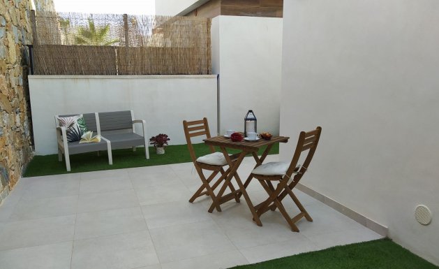 Nueva construcción - Chalet - Orihuela Costa