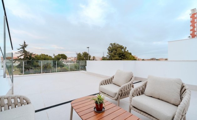 New Build - TOWNHOUSE - Los Alcazares