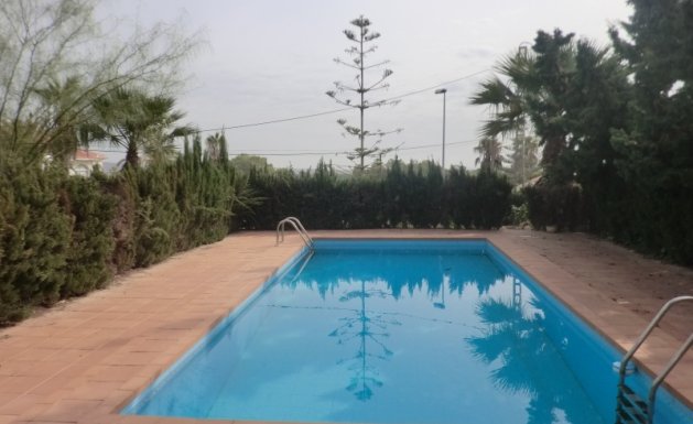 Venta - Chalet - Algorfa