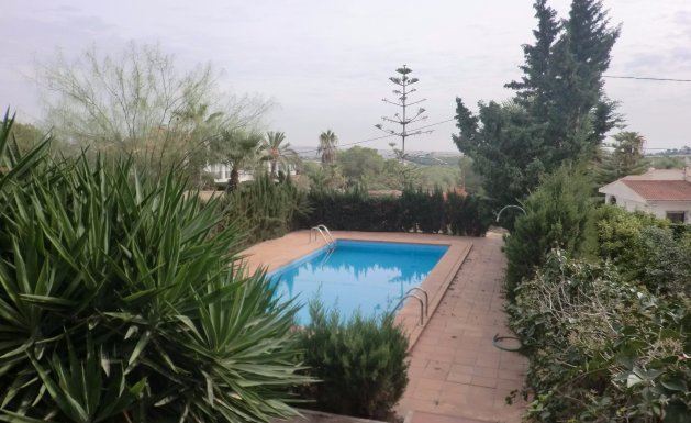 Venta - Chalet - Algorfa