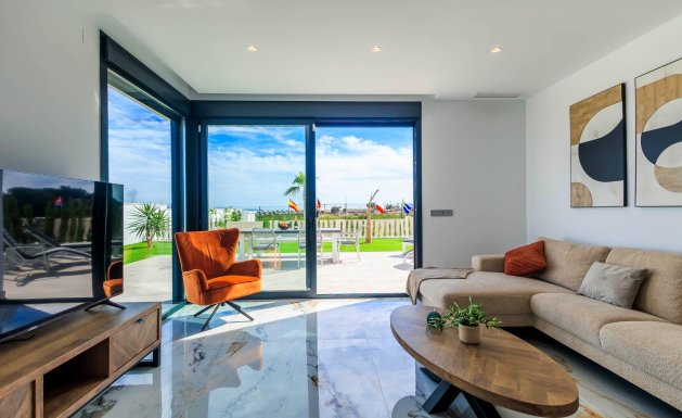 Nueva construcción - Chalet - Pilar de La Horadada